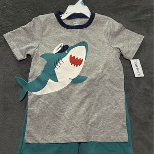 NEW Carter’s Toddler Boy Shark Graphic Tee & Shorts Set